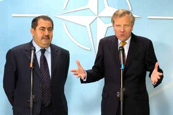 Την υλοποίηση των δεσμεύσων του ΝΑΤΟ ζήτησε ο υπουργός Εξωτερικών του Ιράκ