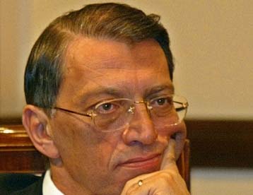 Παραπομπή του Τούρκου πρώην πρωθυπουργού, Μ.Γιλμάζ σε δίκη για οικονομικά σκάνδαλα