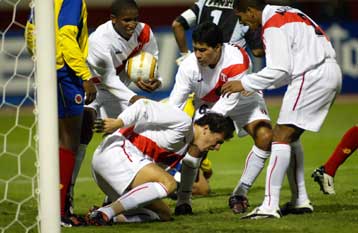 Στην επόμενη φάση Περού και Κολομβία, στη Γερμανία ο Πισάρο