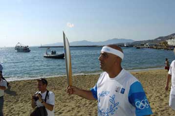 Σε Τήνο, Ανδρο, Σάμο, Χίο, Οινούσσες και Λέσβο «πέταξε» η Ολυμπιακή Φλόγα