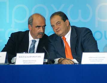 Ισορροπίες μεταξύ κυβέρνησης και κόμματος στις προσυνεδριακές ομιλίες Καραμανλή
