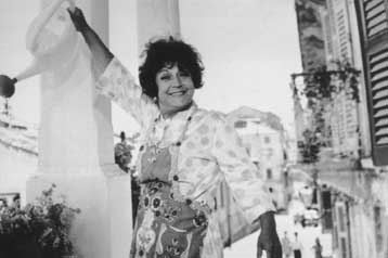 Σε κρίσιμη κατάσταση νοσηλεύεται στο Ιατρικό Αθηνών η Ρένα Βλαχοπούλου