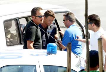 Ανθρωποκυνηγητό για τους συνεργούς του Μιλένκοβιτς