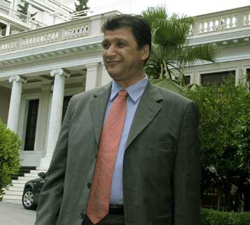 «Δίνουμε μια τελευταία ευκαιρία και όποιος την εκμεταλλευτεί» λέει ο Γ. Ορφανός