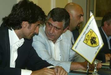 Συγκρατημένα αισιόδοξος αλλά με πίστη στην ΑΕΚ παρουσιάστηκε ο Σάντος