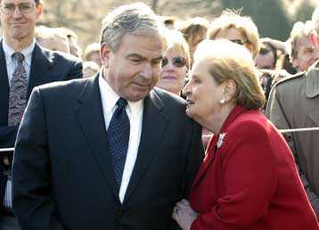 Ήταν ένα έντιμο λάθος, λέει ο σύμβουλος του Κλίντον για τα απόρρητα εγγράφα της 11/9