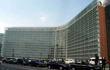 Αισιόδοξες προβλέψεις για ανάπτυξη στην ευρωζώνη το 2004