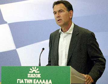 Ολομέτωπη επίθεση Βούγια στην κυβέρνηση εν όψει των «δύσκολων ημερών του φθινοπώρου»