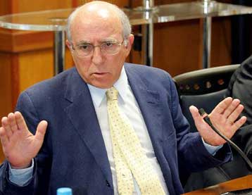 Με ένα μήνα διαφορά θα ψηφιστούν τα νομοσχέδια για την ανάθεση και τις μελέτες έργων