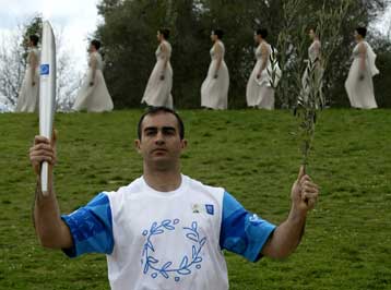 Χάνει το… ραντεβού ο Γκατσιούδης, δεν ξεπέρασε τον τραυματισμό του