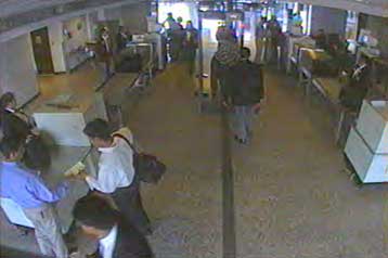 Βίντεο ασφαλείας δείχνει αεροπειρατές της 11/9 να περνούν από τους ελέγχους σε αεροδρόμιο