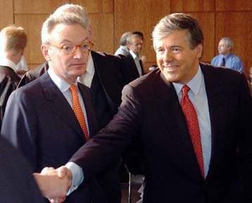 Αθώος ο Γιόσεφ Ακερμαν για την υπόθεση εξαγοράς της Mannesmann από την Vodafone