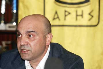 Από τον τρίτο χρόνο θα αρχίσουμε να θέτουμε στόχο, λέει ο Χατζάρας για τον Αρη