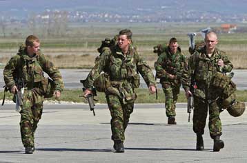 Και δεύτερο αίτημα για στρατιωτικές ενισχύσεις από το ΝΑΤΟ έχει υποβάλλει η Ελλάδα
