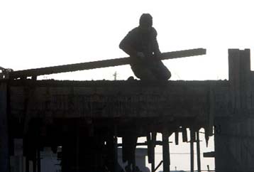 Υποχώρησε ο δείκτης οικονομικού κλίματος τον Ιούνιο