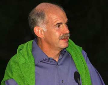 Μηνύματα της αντιπολίτευσης για την επέτειο αποκατάστασης της δημοκρατίας