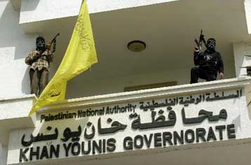 Μαίνεται η κρίση στην Παλαιστινιακή Αρχή, νέες ταραχές στη Λωρίδα της Γάζας