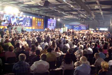 Ομιλίες υπουργών και κορυφαίων στελεχών την τελευταία μέρα του συνεδρίου της ΝΔ