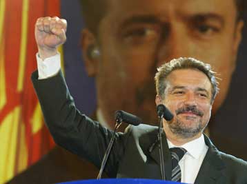 Θα συνεχιστούν οι μεταρρυθμίσεις στην ΠΓΔΜ, διαμηνύει ο Τσερβένκοφσκι