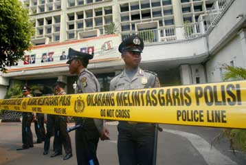 Έκρηξη βόμβας στην έδρα της Εκλογικής Επιτροπής της Ινδονησίας – Μικρές υλικές ζημιές