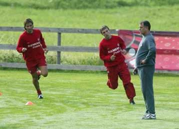 Δυσαρεστημένος ο Μπάγεβιτς για τη μη απόκτηση κεντρικού αμυντικού