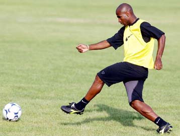 Απομακρύνεται ο Μίετσελ από την ΑΕΚ – Δέχτηκε βελτιωμένη πρόταση από τον Ηρακλή