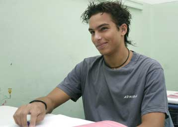 Εμμένει η ΟΛΜΕ στην κατάργηση των Πανελλαδικών, επικαλούμενη έρευνα του ΚΕΜΕΤΕ