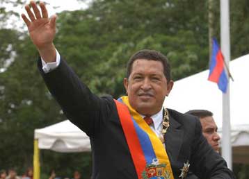 Νίκη του Τσάβες στο προεδρικό δημοψήφισμα δείχνουν οι δημοσκοπήσεις