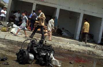 Τουλάχιστον 70 νεκροί και δεκάδες τραυματίες σε επίθεση αυτοκτονίας στη Μπακούμπα