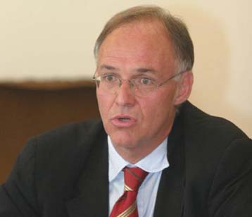 «Εκτός τροχιάς» το έλλειμμα του κρατικού προϋπολογισμού