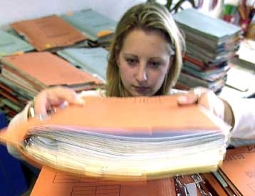 Λιγότερος ελεύθερος χρόνος για τις Ευρωπαίες σε σύγκριση με τους άντρες συντρόφους τους