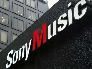 «Ναι» από ΗΠΑ και ΕΕ στη συγχώνευση της Sony Music και της BMG