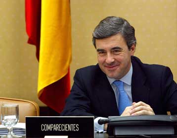 Υπεραμύνθηκε ο Αθέμπες των χειρισμών της τότε κυβέρνησης στο χτύπημα της Μαδρίτης