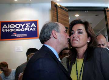 Με 95,8% η επανεκλογή Μεϊμαράκη – Πρωτιά Ντόρας στο Πολιτικό Συμβούλιο της ΝΔ