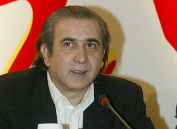 «Λάδι στη φωτιά» με νέες δηλώσεις για τον «Πλούτο» ρίχνουν Λαζόπουλος – Χριστόδουλος