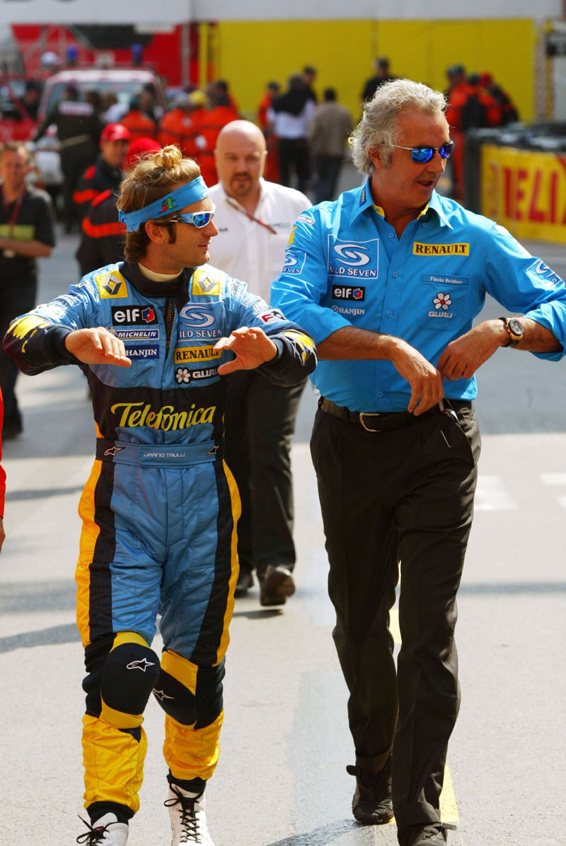 Οργισμένος ο F.Briatore με το πάθημα του J.Trulli