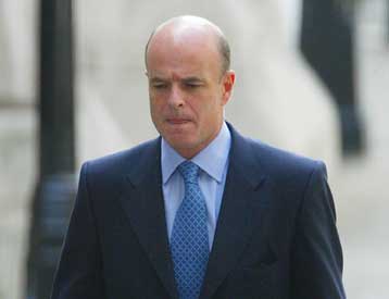 Ο αρχηγός της MI6 προσπάθησε να παραποιήσει έκθεση για το ιρακινό οπλοστάσιο