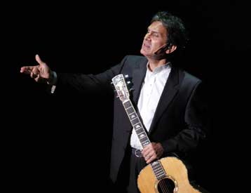 Ταξίδι στους ήχους της Μεσογείου με τον Γ.Νταλάρα στις 2 και 3 Αυγούστου στο Ηρώδειο