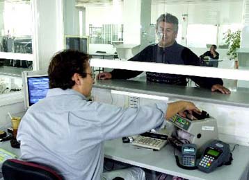 Παρατείνεται η υποβολή των καταστάσεων πελατών-προμηθευτών στις ΔΟΥ