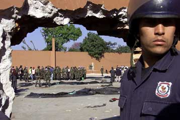 Τριήμερο πένθος στην Παραγουάη για τα 464 θύματα της πυρκαγιάς σε εμπορικό κέντρο