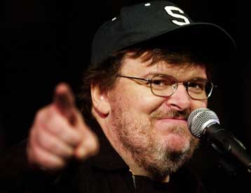 Η κουβεϊτιανή λογοκρισία «κόβει» το Fahrenheit 9/11 του Μάικλ Μουρ