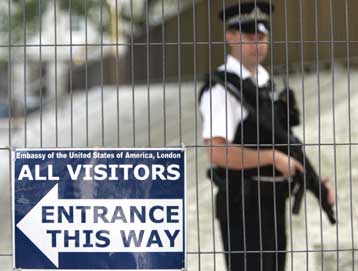 Λεπτομέρειες για τα περί τρομοκρατικού χτυπήματος καλείται να δώσει ο Τόνι Μπλερ