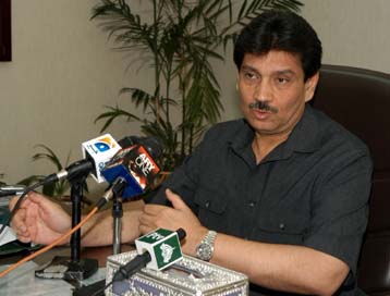 Μπαράζ συλλήψεων υπόπτων στο Πακιστάν, που φέρονται να σχετίζονται με την Αλ Κάιντα