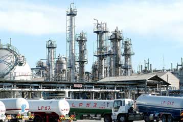 Νέο ιστορικό ρεκόρ κάνει η τιμή του πετρελαίου