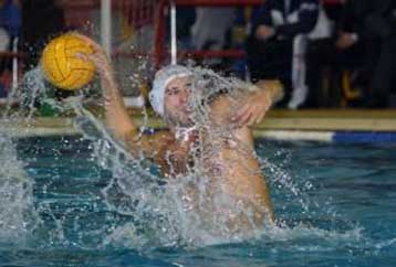 Εγχειρίστηκε και περιμένει το… θαύμα ο Βλοντάκης