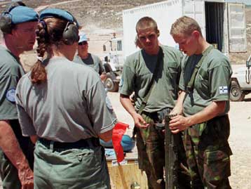 Φινλανδοί φαντάροι παίρνουν αναβολή λόγω «εθισμού στους υπολογιστές»