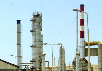 Σε νέα ιστορικά υψηλά επίπεδα «σκαρφαλώνουν» οι τιμές του πετρελαίου