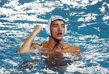 Υπέγραψε στην Ποζίλιπο ο Χρήστος Αφρουδάκης, αντιδρά η Βουλιαγμένη