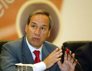 Σε «δημοσιονομικό εκτροχιασμό» οδηγεί η πολιτική της κυβέρνησης, υποστηρίζει το ΠΑΣΟΚ