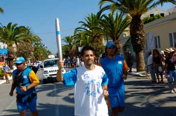 «Φώτισε» τα Επτάνησα η Ολυμπιακή Φλόγα-Κεφαλλονιά, Ιθάκη, Λευκάδα οι σταθμοί της